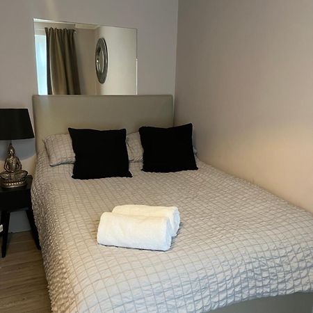 London Property Apartments For Up To 6, Next To Big Ben & London Eye ภายนอก รูปภาพ